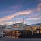 Best Western Plus Baker Street Inn
