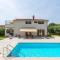 Holiday House Iris with Private Pool