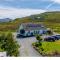 Burnside Cottage & Caravan Woodend