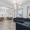 4BR apartment Steps to beach Wifi & Nightlife