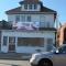 Comfortable 3-BR Home Minutes From UB South & Shop