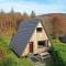 1 Bedroom Cabin with Mountain & Loch Views - Quiet Location between Glencoe & Ben Nevis