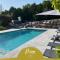 La Villa en Loire, avec Jacuzzi 6 places, Piscine chauffée, boulodrome, salle de jeu, 6 Chambres, vue Loire, 350M2