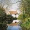 Maxmills Cottage - E1852
