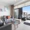 Modern Harbourside 1BR w Balcony Zodiak Stays