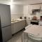 Appart 4 chambres, 3 SDB, avec parking privé