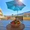Apt 4 pers - all comforts - sea and mountain view