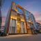 FabHotel Rani Tower - Chinar Park