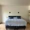 RS10 One-Bedroom Apartment