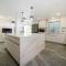 Beachside Apt Short Walk to Nai Harn Beach 2-3 BR