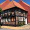 Madam Bundsens Huse