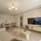 Luxury 2BR Apartment Private Jacuzzi 10mins From Airport