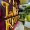 The Lake Round Guest House