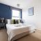 Spacious 2BR Flat • Shard Views • 7 min London Bridge