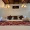 Colonial Surfing Villa Hostel & Home Stay