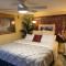 Cozy room in house at Airport & Highway