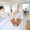 2BR Apartment with Pool & Free Wi-Fi
