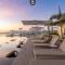 UDARA - Luxury Beachfront Living with Pools Gym Spa & Dining