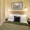 Discover Krakow Apartments - 8 Rakowicka St - Stylish Balcony Apartment with Netflix
