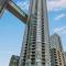 Beautiful 2 Bedroom Downtown Toronto Condo with free parking