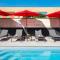 IBIS Cannes Mouans Sartoux Piscine parking gratuit