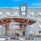 Home Inn and Suites Lloydminster