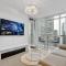 Luxe 3-Bedroom Lakeview Condo, Free parking ,Walk to CN Tower, Scotiabank Arena & Rogers Centre