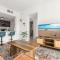 Breezy Stays Luxury Residences - near Kaseya Center