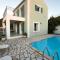 Regina Villa