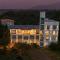 White Land Hotel Dambulle