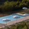 Chianti B&B Design infinity pool shared