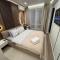 RentNow Apartments Luxury Apartment with Balcony and Parking