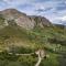 Casa de la luz-Finca la sierra Alojamiento de 4 estrellas completo en el corazón del Geoparque de 6 a 12 personas