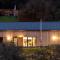 Natur und Architektur Eifel - Ferienhaus für Wellness und Yoga - Bio Designhaus mit Sauna im Vulkankrater