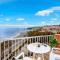 Seafront Apartment with parking