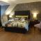 Outlander Boutique B&B ONLY ADULT Suite