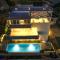 Apartman Palma and Luxury Penthouse for a family with swiming pool,parking,terrace,panoramic view at the sea,Podstrana
