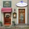 ROYAL ROOMS by WOW HOMES
