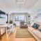 Central Portrush Apt by the Beach -Golf Terrace 4