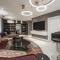 Dream Midtown, by Hyatt - King Bedroom Guest House