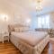 E. D. Angel Wing Apartment
