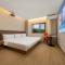 The Screen Hotel Hangzhou East St ation-Zhanongkou Metro