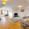Stylish Georgian Apartment In An Ideal Location