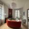 Nimes , appartement rénové dans immeuble classé.