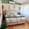 Mystic Garden Private Entry & Bath, Pet Friendly