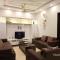 Pine Stay Premium 3 Bedroom Furnished Family Home