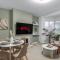 Cosy 2 bed Maisonette with driveway parking and garden