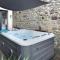 La chouette détente, appartement jacuzzi fougères