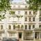 Light and airy apartment close to museums