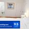 King-bed room with private bath -FREE WIFI-- New London-Mystic